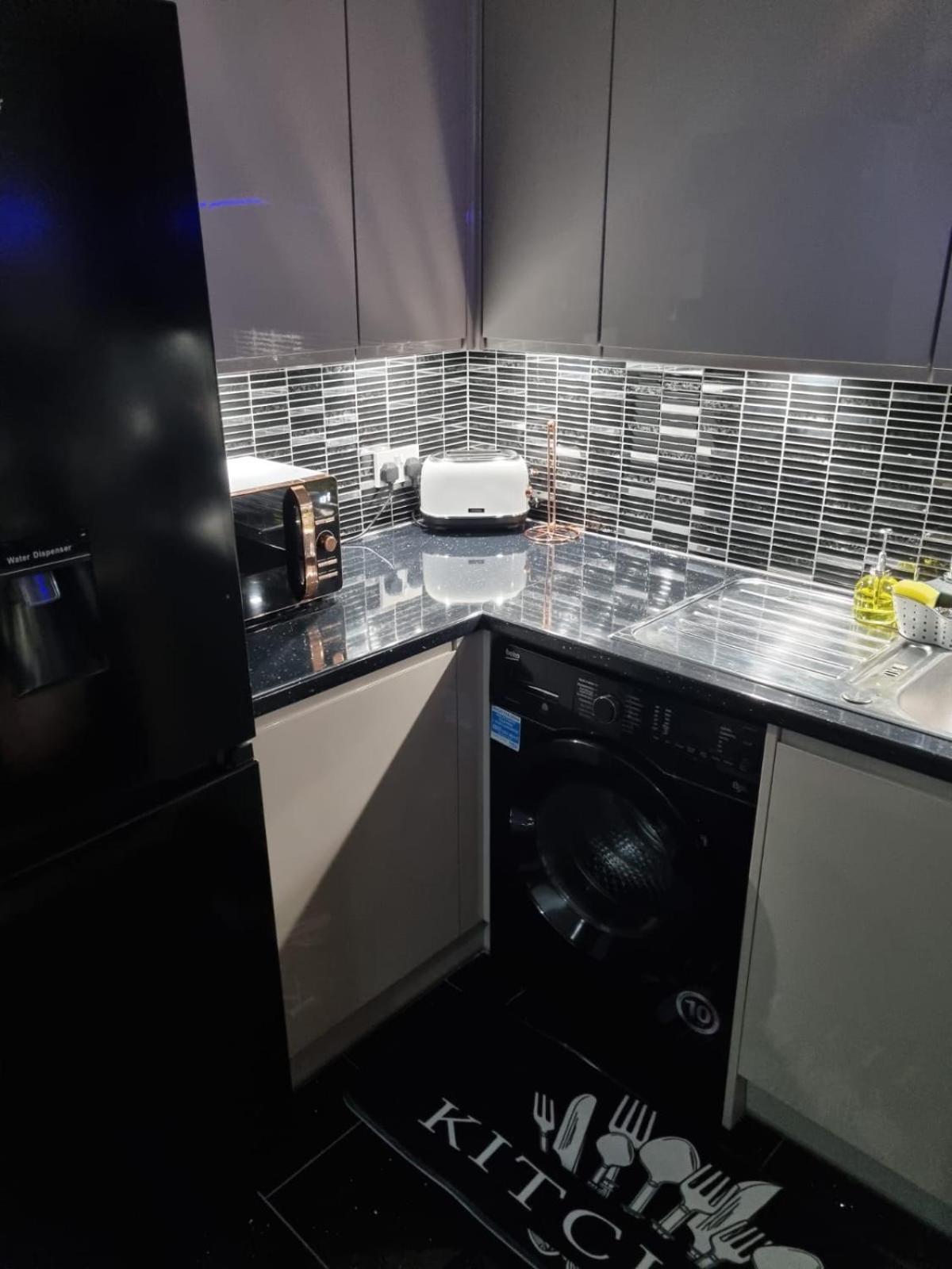 Stylish London Apartment & Free Parking Esterno foto